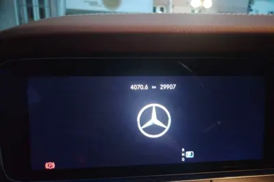 Mercedes-Benz E-Class 2022, 29900 км, за 44058 USD - фото 12