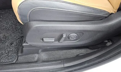 Kia Canival 2023, 70414 км, за 19209.47 USD - фото 31