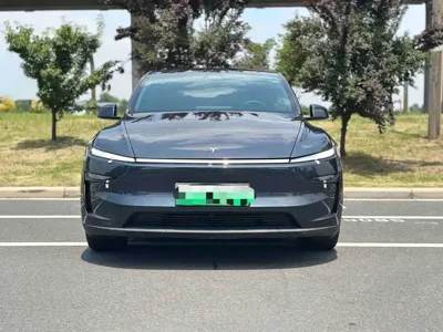 Tesla Model Y 2025, 10000 км, за 30692.3 USD
