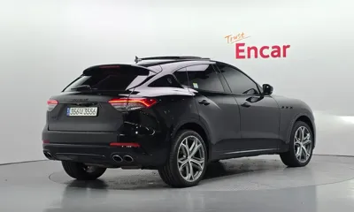 Maserati Levante 2019, 63988 км, за 28928.03 USD - фото 2