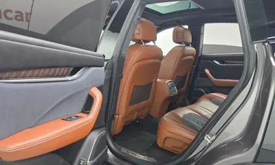 Maserati Levante 2019, 63988 км, за 28928.03 USD - фото 17