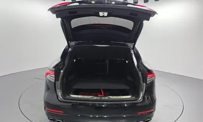 Maserati Levante 2019, 63988 км, за 28928.03 USD - фото 20
