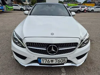 Mercedes-Benz C-Class 2015, 185000 км, за 6478.06 USD