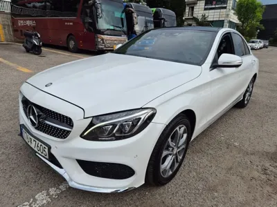Mercedes-Benz C-Class 2015, 185000 км, за 6478.06 USD