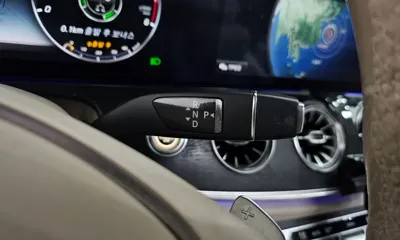 Mercedes-Benz E-Class 2017, 70649 км, за 19396.22 USD - фото 9