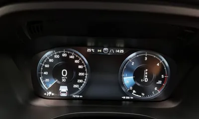Volvo XC60 2019, 79709 км, за 19377.29 USD - фото 8