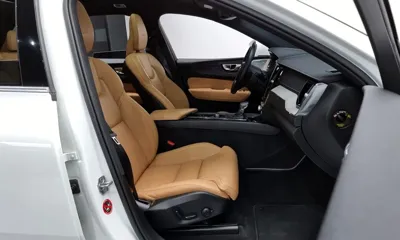 Volvo XC60 2019, 79709 км, за 19377.29 USD - фото 11