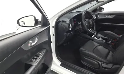 Kia K3 2022, 91681 км, за 8905.93 USD - фото 10