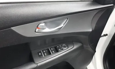 Kia K3 2022, 91681 км, за 8905.93 USD - фото 28
