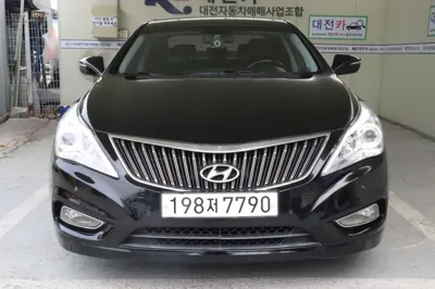 Hyundai Grandeur 2014, 225632 км, за 3171.46 USD