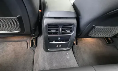 BMW 3-Series 2021, 98117 км, за 15944.6 USD - фото 30