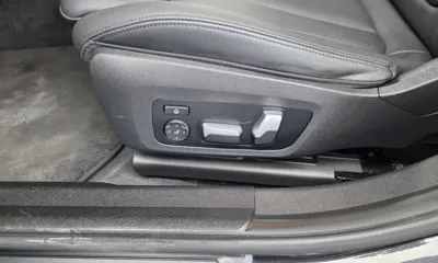 BMW 3-Series 2021, 98117 км, за 15944.6 USD - фото 32