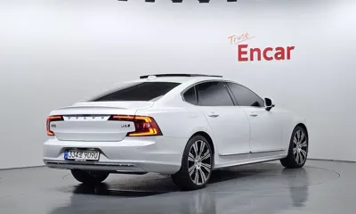 Volvo S90 2024, 6208 км, за 36455.58 USD