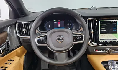 Volvo S90 2024, 6208 км, за 36455.58 USD - фото 13