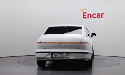 Hyundai Grandeur 2025, 9838 км, за 24004.7 USD