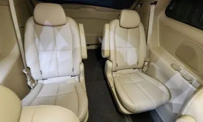 Kia Canival 2019, 80612 км, за 16377.27 USD - фото 19