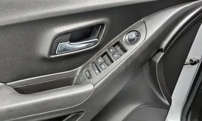 ChevroletGMDaewoo Trax 2018, 93306 км, за 4558.97 USD - фото 17