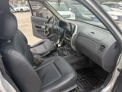 Dongfeng Rich 2015, 100000 км, за 2619.14 USD