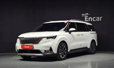Kia Canival · 2023 год