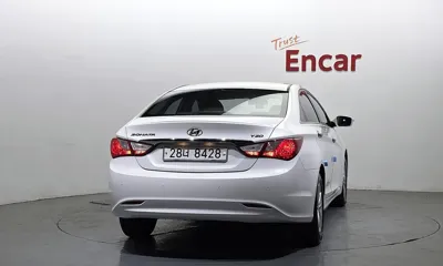 Hyundai Sonata 2010, 90053 км, за 2665.28 USD