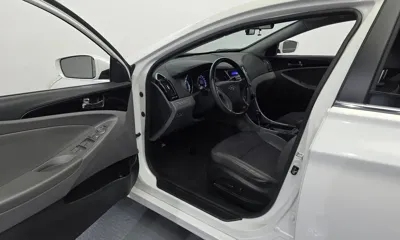 Hyundai Sonata 2010, 90053 км, за 2665.28 USD - фото 10