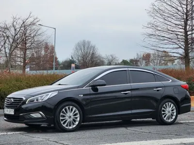Hyundai Sonata 2016, 169000 км, за 4426.82 USD