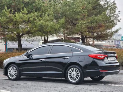 Hyundai Sonata 2016, 169000 км, за 4426.82 USD