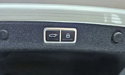Hyundai Grandeur 2023, 39489 км, за 19255.81 USD - фото 20