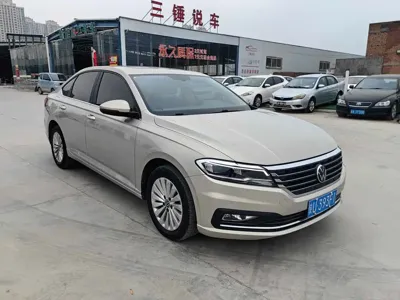 Volkswagen Lavida 2022, 92000 км, за 8681.41 USD