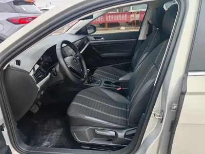 Volkswagen Lavida 2022, 92000 км, за 8681.41 USD