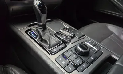 Hyundai Genesis 2016, 137994 км, за 7053.65 USD - фото 9