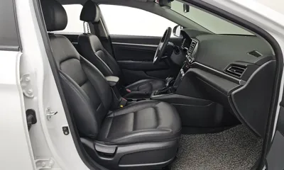 Hyundai Avante 2019, 75576 км, за 8391.89 USD - фото 11
