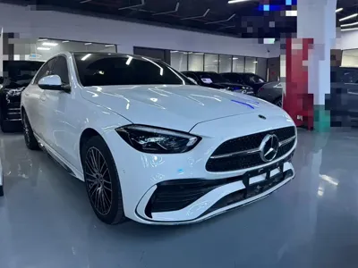 Mercedes-Benz C-Class 2023, 29000 км, за 20850.1 USD
