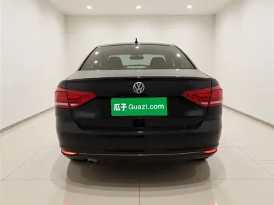 Volkswagen Lavida 2016, 162600 км, за 2406.32 USD