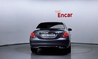 Mercedes-Benz C-Class 2018, 20173 км, за 16225.15 USD