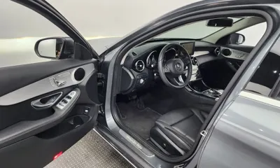 Mercedes-Benz C-Class 2018, 20173 км, за 16225.15 USD - фото 10