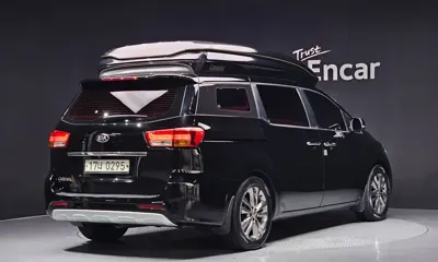 Kia Canival 2016, 115098 км, за 8072.78 USD
