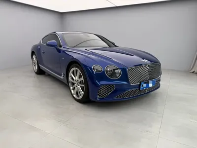 Bentley Continental 2023, 10000 км, за 365946.67 USD