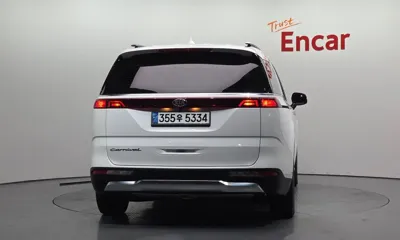 Kia Canival 2021, 50176 км, за 18218.89 USD