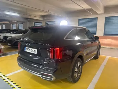Kia Sorento 2023, 95517 км, за 4143.32 USD
