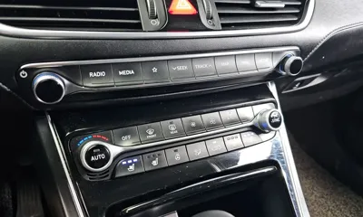 Hyundai Grandeur 2019, 99757 км, за 10792.36 USD - фото 15