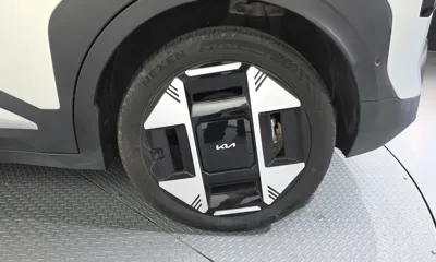 Kia EV3 2025, 54288 км, за 23442.07 USD - фото 21