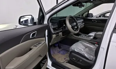 Kia Canival 2025, 15261 км, за 27295.46 USD - фото 10