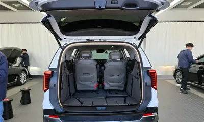 Kia Canival 2025, 15261 км, за 27295.46 USD - фото 20