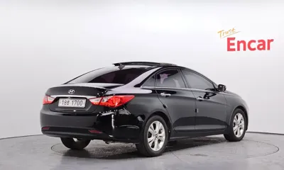 Hyundai Sonata 2010, 202156 км, за 1975.55 USD
