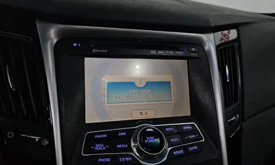 Hyundai Sonata 2010, 202156 км, за 1975.55 USD - фото 16