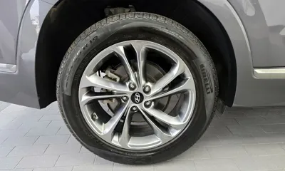 Hyundai Santafe 2019, 116708 км, за 13589.61 USD