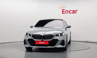 BMW 5-Series 2025, 9499 км, за 62229.22 USD