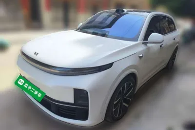 Li Auto L7 · 2023 год