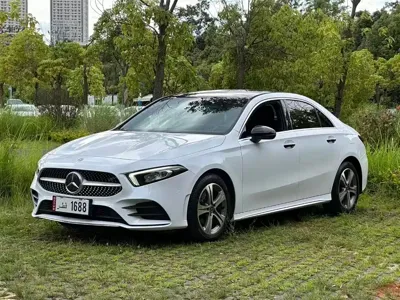 Mercedes-Benz A-Class 2019, 100000 км, за 13213.4 USD